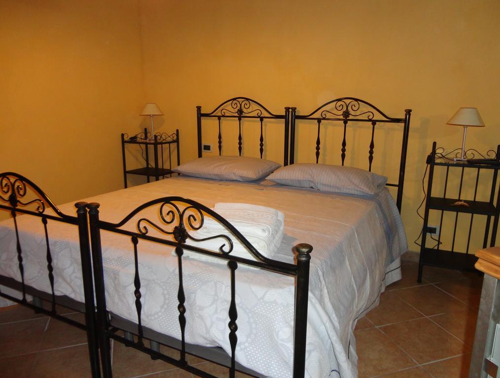 Casa Vacanze Caccamo Santa Lucia Værelse billede